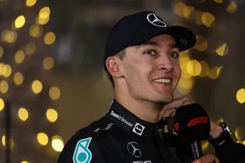 Russell countert uitspraken Hamilton: 'Problemen groter dan alleen de motor'
