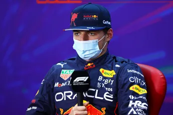 Horner geeft toe maar Marko is kritisch op tactische afdeling: 'De woede van Verstappen was terecht'