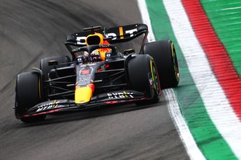 Verstappen wint spannende strijd van Leclerc in sprintrace en pakt pole in Imola
