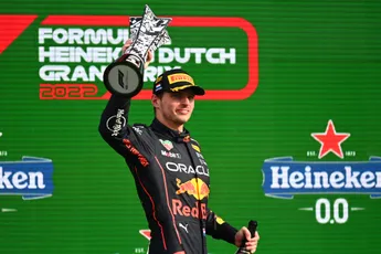 Verstappen vindt zichzelf niet beter dan vorig jaar: 'In dat opzicht is de situatie heel anders'