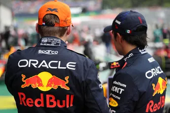 Pérez wordt niet benadeeld naast Verstappen: 'Dat zeiden ze bij mij ook, maar dat was bullshit'