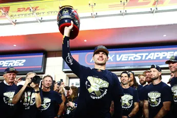 Palou geniet van simrace-teamgenoot Verstappen: 'Doet met speels gemak ongelooflijke dingen'