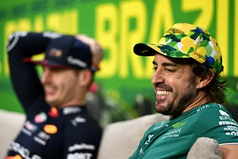 Oud-kampioen wijt dominantie Verstappen aan dominante Red Bull: 'Alonso is ook snel in een Red Bull'