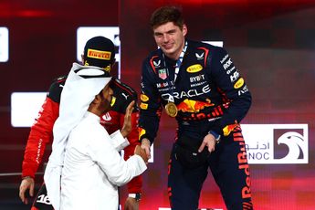 Verstappen neemt FIA-prijs in ontvangst: 'Hoop niet dat het hier stopt'