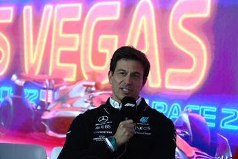 Wolff heeft spijt van taalgebruik in Las Vegas: 'We vertegenwoordigen de sport'