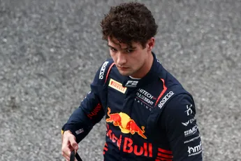 Oud-Red Bull-junior doet boekje open over Marko: 'Als hij het in je ziet, zet hij alles op alles'