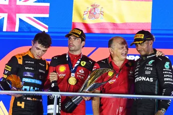 Moet Ferrari zich zorgen maken na nieuwe domper Hamilton?: 'Dat is wel een immens verschil'