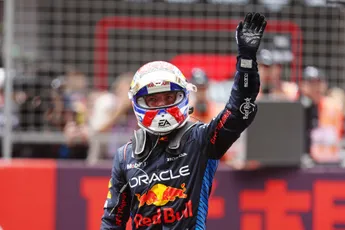 Verstappen krijgt complimenten voor 'een van de beste weekenden ooit': 'Niemand kan dat zoals hij'