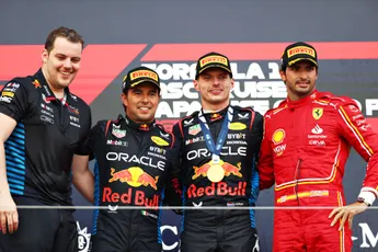 Verstappen, Pérez en Sainz bespreken hun vaders: 'Mijn pa zit in de politiek, dat is pas gevaarlijk!'