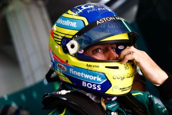 Verslaggevers buigen zich over Alonso: 'Het gebeurt allemaal opnieuw'