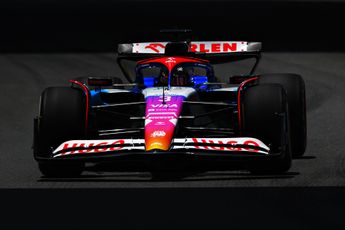 Ricciardo krabt zich achter de oren na gesprek met Verstappen: 'We zijn allemaal verbaasd'