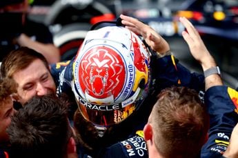 MotoGP-legende Rossi vergelijkt protegé met Verstappen: 'Hij racet netjes, maar is niet altijd lief'