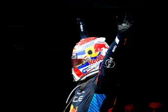 Buxton bewierookt uitgesproken Verstappen: 'Nestelt zich in het hoofd van zijn rivalen'