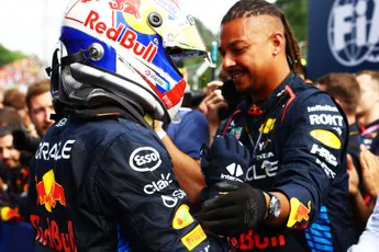 Nicholas bespreekt bijzondere crash Verstappen: 'Andere teams hadden het überhaupt niet geprobeerd'