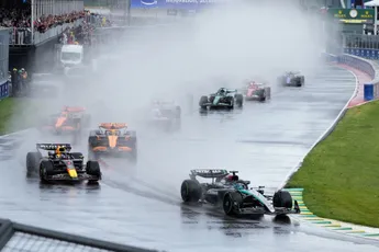 Marko trekt motivatie van F1-coureur in twijfel: 'Vraag me af of hij wel echt coureur wil zijn'