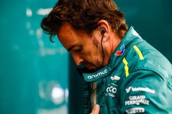 Alonso doet alvast een regendansje voor de rest van het weekend: 'Dat zou zeker helpen'