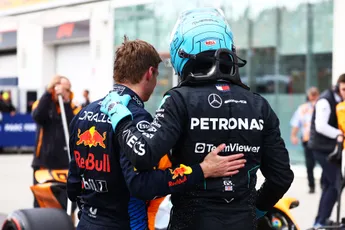 Britse wereldkampioen kiest partij in Verstappen-Russell-debacle: 'Dat is het probleem voor mij'
