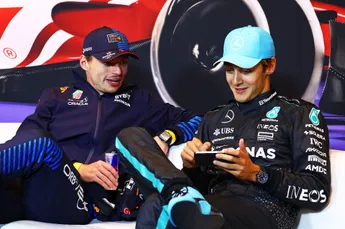 Mol ziet verschil in slimmigheid met Verstappen: 'Russell kan lullen wat hij wil'