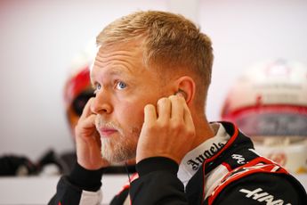 Magnussen blikt terug op onverwachtse F1-rentree: 'Ineens stond ik verbrand in de paddock'