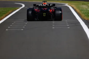 Red Bull kampt met 'aero shaping'-problemen: 'De auto is opeens onbestuurbaar'