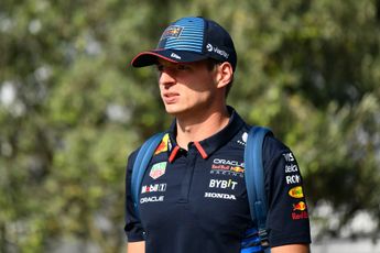 Ondertussen in F1 | Verstappen wijkt in Qatar af van normale kledingskeuze