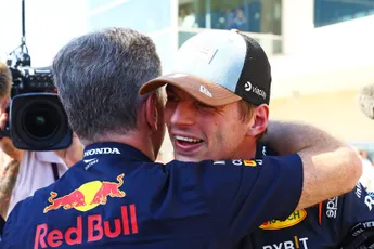 Horner zoekt naar superlatieven voor Verstappen en legt muziekkeuze uit: 'Voor Mateschitz'