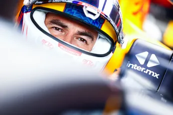Pérez wijst naar beslissing van de Red Bull-pitmuur: 'Kom op, jongens!'