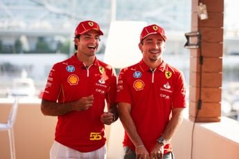 Emotionele Sainz nog niet klaar met oude team: 'Ik hoop dat Ferrari volgend jaar zal winnen'