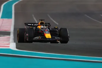NASCAR-coureur maakt geen kans tegen Verstappen: 'Vaardigheden Max uniek'