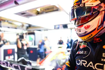 Horner neemt coureur in bescherming: 'Een van de zwaarste banen in de Formule 1’