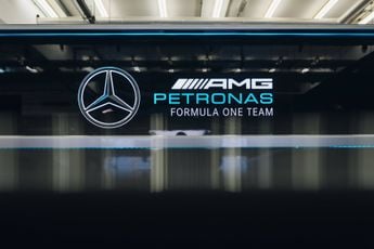 Ondertussen in F1 | Mercedes laat fans naar de verschillen zoeken tussen Bottas en Antonelli toen en nu