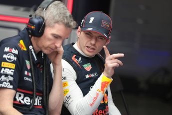 Verstappen hoofdschuddend voor de microfoon van Sky Sports: 'Ik hoor dit de hele tijd'