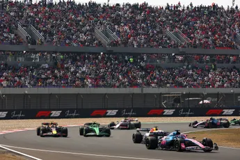 Boordradio's GP China | Irritatie bij Ferrari: 'Ik weet het, dat heb je me al tien keer verteld'