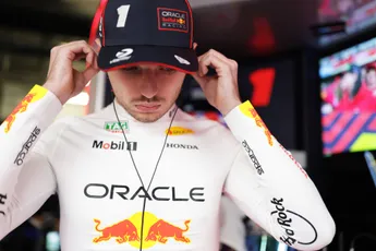 Van der Garde zag 'laaiende' Verstappen vlak voor genadeklap: 'Die mentaliteit moet je hebben'