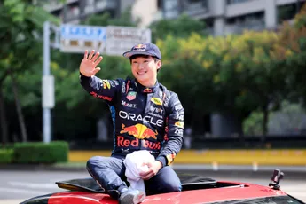 Kalff hoopt dat Tsunoda podium pakt: 'Kans groot dat de andere Red Bull-bolide de race wint'