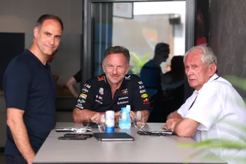 Red Bull-baas Mintzlaff velt oordeel over problemen en vuurt terug naar critici
