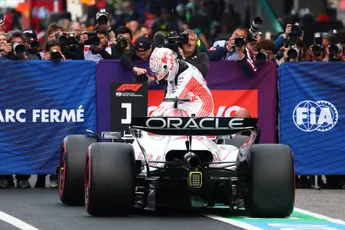 Verstappens uitzonderlijke polerondes betoverden meerdere circuits terwijl McLaren het liet liggen