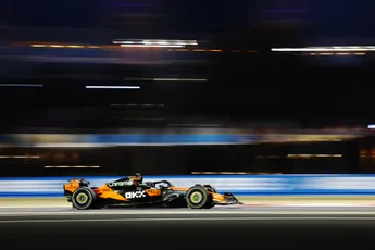 Boordradio's zaterdag GP Bahrein | Hülkenberg zag het gebeuren: 'Mercedes is dodgy'