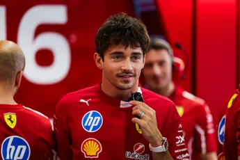 Leclerc reageert op zijn incident met Verstappen: 'Dat is het verschil tussen wel of geen contact'