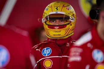Volgende race cruciaal voor Hamilton: 'Als hij weer een slechte dag heeft, dan zijn er problemen'