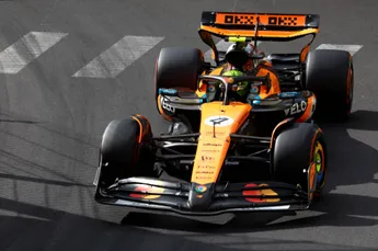 Norris vreesde in de slotfase nog even voor Verstappen: 'Dan had hij gewonnen'