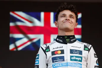 F1-commentator denkt dat er meer gaande was bij Norris: 'Dat namen Piastri en Verstappen over'