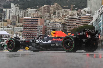NOS-analist ziet kansen voor Verstappen: 'Advies aan iedereen die vandaag nog 1:15 over heeft'