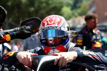 Verstappen reageert bij Oostenrijkse televisie op opmerking van Norris: 'Dit mag gewoon'