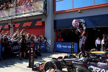 Priestley kan opmerking over Verstappen en Red Bull zo al inschatten: 'Geluk afgedwongen'