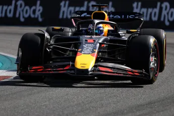 Verstappen ziet duidelijke sterke en zwakke punten: 'Kon zien dat we het daar goed deden'