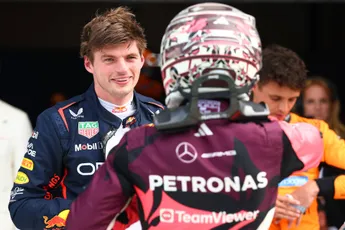 Wolff ziet Verstappen een konijn uit de hoge hoed toveren: 'Altijd in staat tot iets bijzonders'