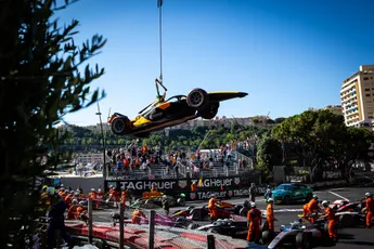 F2-coureurs buiten zinnen van woede na startchaos: 'Denkt hij dat hij Verstappen is?'