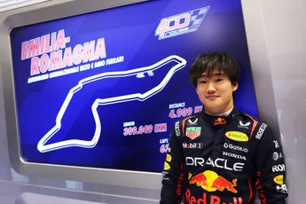 Ondertussen in F1 | Tsunoda geeft lesje Italiaans voor beginners