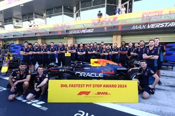 F1-teambaas prijst Verstappen na controversiële actie: 'Ik geniet van elke ronde'